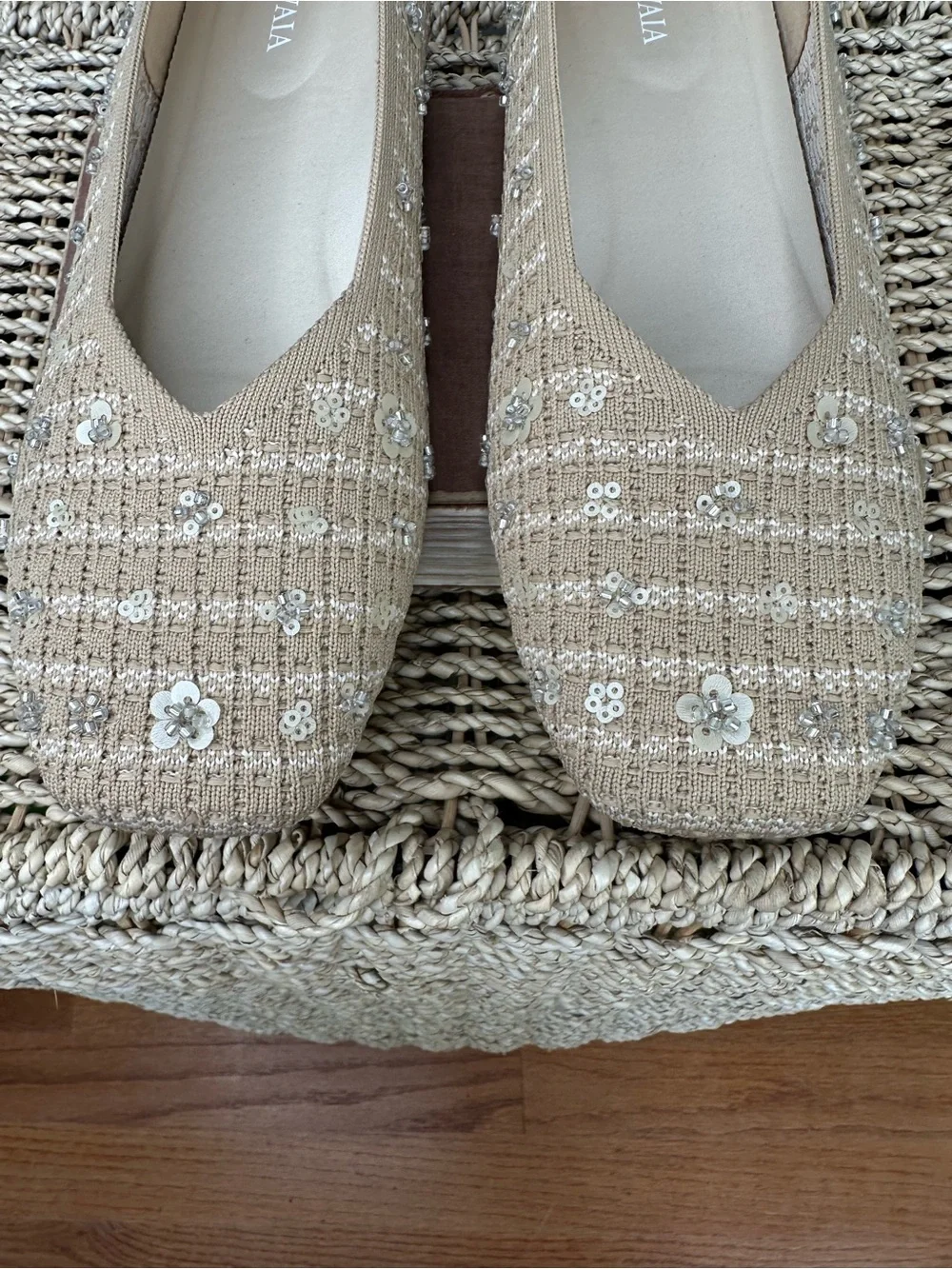Vivaia Margot 2.0 Sequins Square Toe V-Front Flat Natural Linen Sz 41, 9.5 NWOB